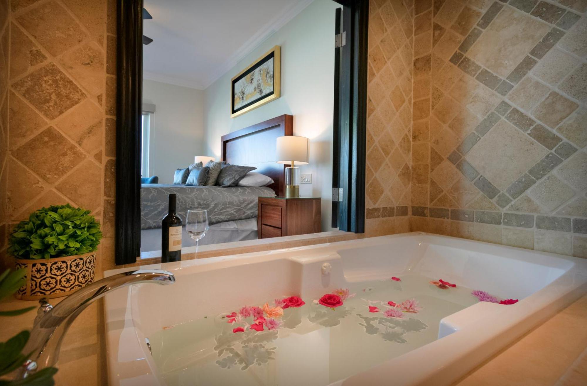 Condo Paraiso - Luxurious New Condo 300Mt From The Beach Cabo San Lucas Exterior photo